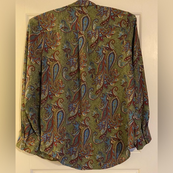 BNWT Rickie’s Patterned Collared
Shirt Medium - Picture 5 of 12